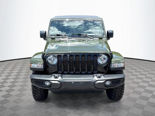 Sarge Green Clearcoat 2022 Jeep Gladiator Sport