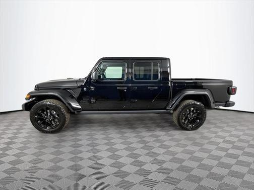 2025 Jeep Gladiator Nighthawk
