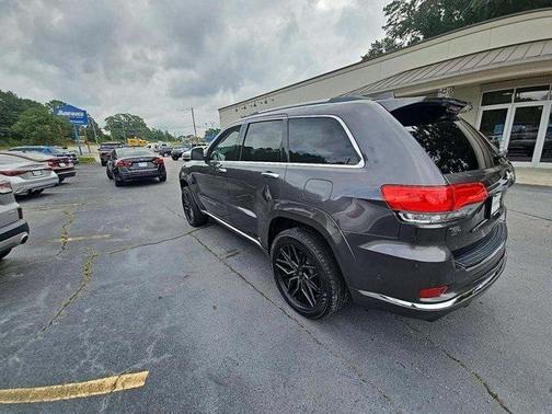 2018 Jeep Grand Cherokee Summit