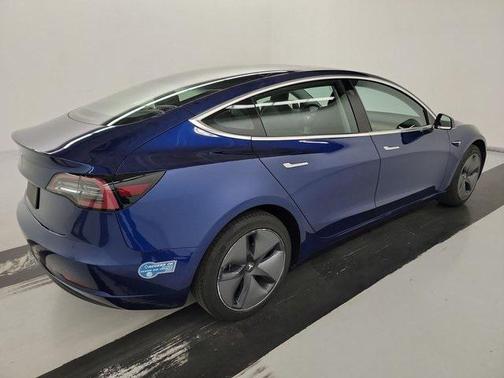 2020 Tesla Model 3 Standard Range