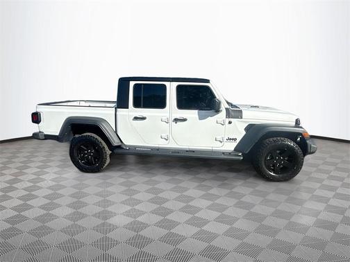 2022 Jeep Gladiator Sport