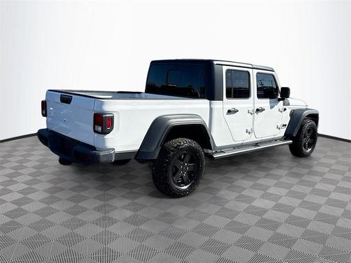 2022 Jeep Gladiator Sport