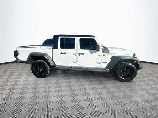2022 Jeep Gladiator Sport