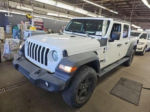 2022 Jeep Gladiator Sport