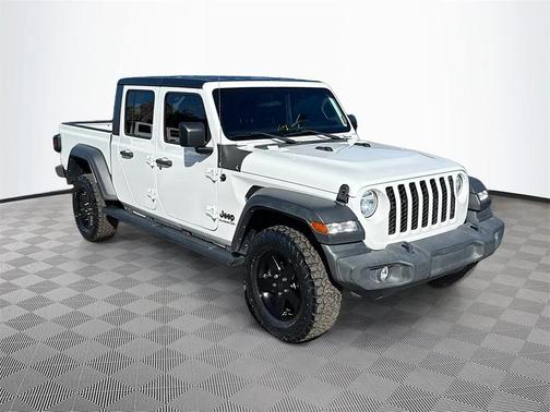 2022 Jeep Gladiator Sport