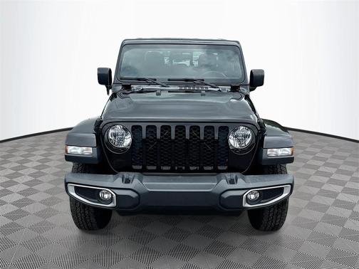 2021 Jeep Gladiator Sport S