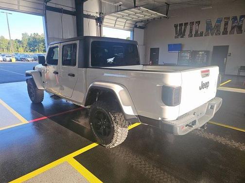 2022 Jeep Gladiator Willys 4x4