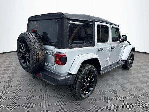 Silver Zynith Clearcoat 2023 Jeep Wrangler 4xe Sahara