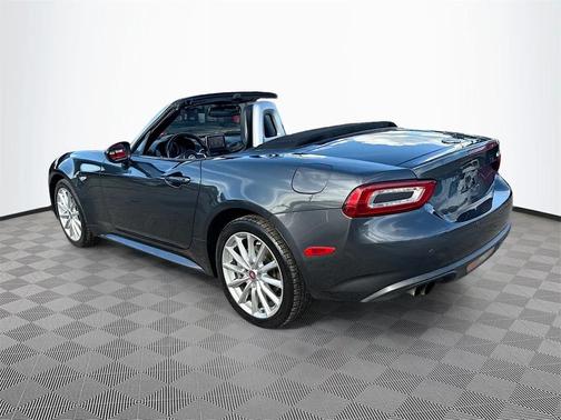2017 FIAT 124 Spider Base