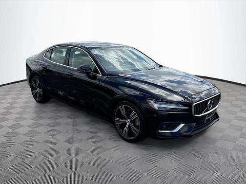 2022 Volvo S60 T5