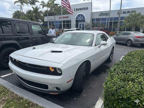 Bright White Clearcoat 2016 Dodge Challenger R/T