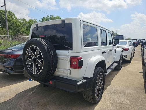 Bright White Clearcoat 2023 Jeep Wrangler Sahara 4xe