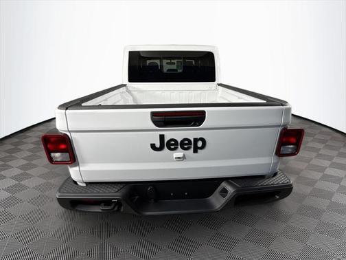 2025 Jeep Gladiator Nighthawk