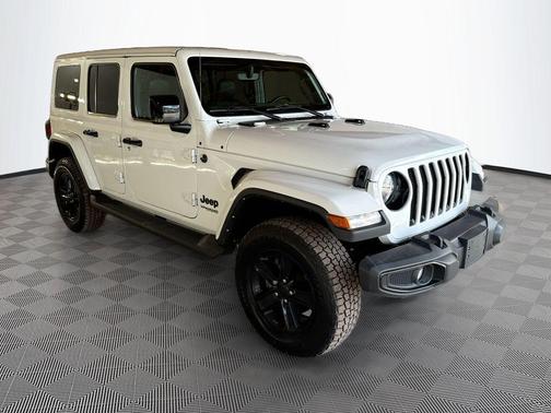 Bright White Clearcoat 2021 Jeep Wrangler Unlimited Sahara