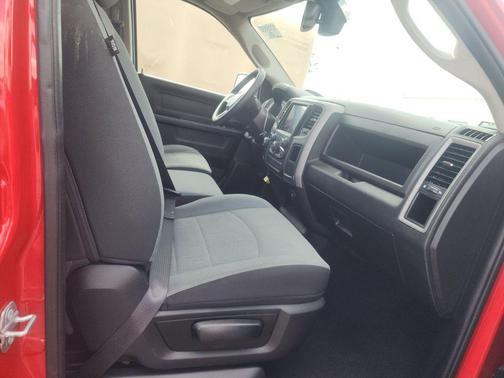 Black Clearcoat 2022 RAM 1500 Tradesman