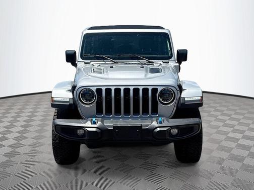 Silver Zynith Clearcoat 2023 Jeep Wrangler 4xe Rubicon