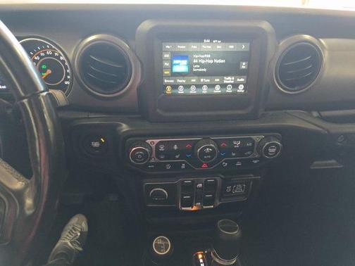 2021 Jeep Gladiator Willys 4x4
