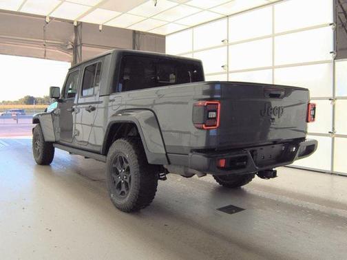 2021 Jeep Gladiator Willys 4x4