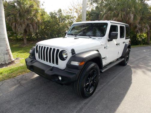 Bright White Clearcoat 2023 Jeep Wrangler Sport