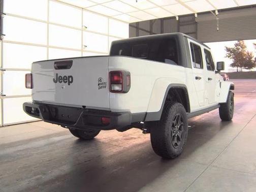 2022 Jeep Gladiator Willys 4x4