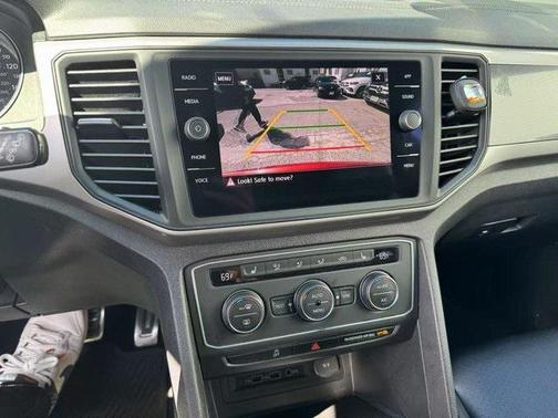 2021 Volkswagen Atlas 3.6L SE w/Technology