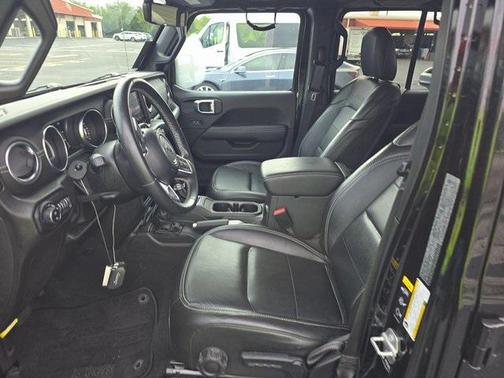 2022 Jeep Gladiator Overland