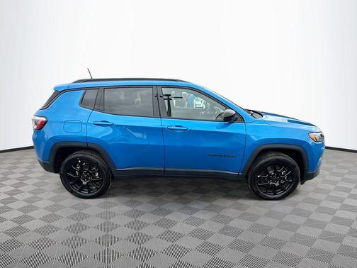 Hydro Blue Pearlcoat 2026 Jeep Compass Latitude
