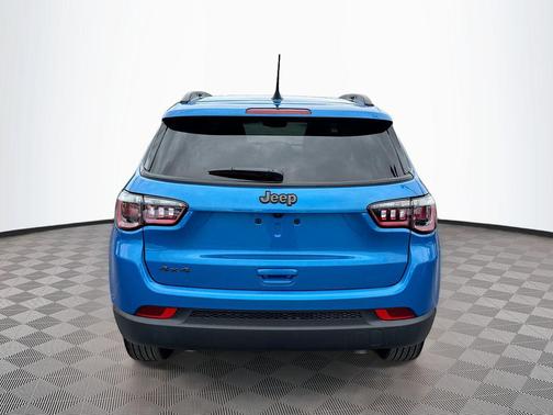 Hydro Blue Pearlcoat 2026 Jeep Compass Latitude