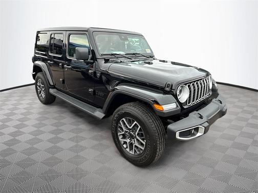 2025 Jeep Wrangler 4-Door Sahara 4x4