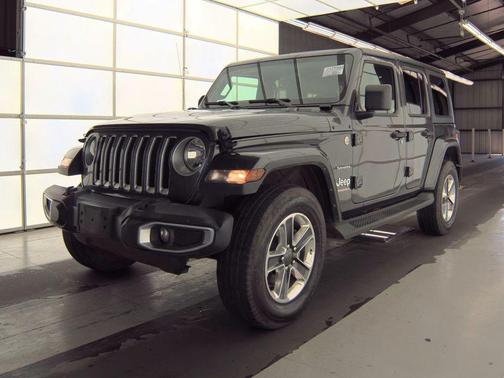 Granite Crystal Metallic Clearcoat 2023 Jeep Wrangler 4-Door Sahara 4x4
