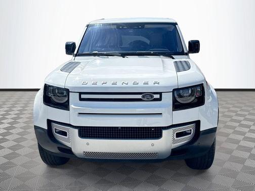 2021 Land Rover Defender 110 SE