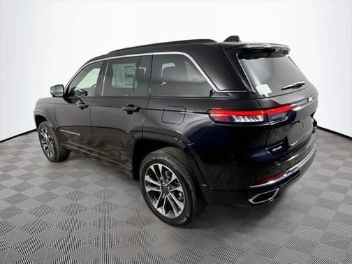 2025 Jeep Grand Cherokee Overland