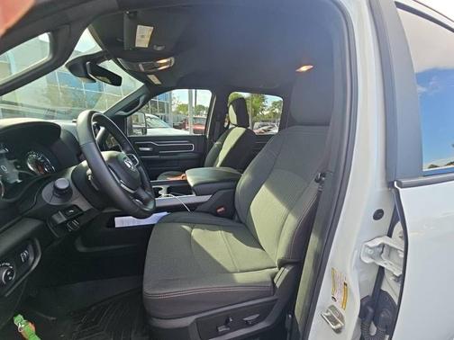 Bright White Clearcoat 2024 RAM 2500 Big Horn