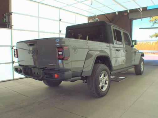 2021 Jeep Gladiator Freedom 4x4