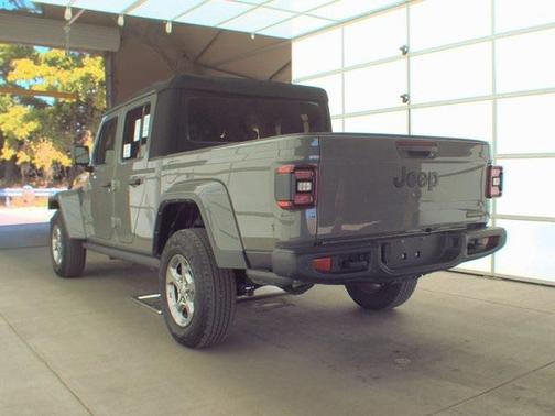 2021 Jeep Gladiator Freedom 4x4