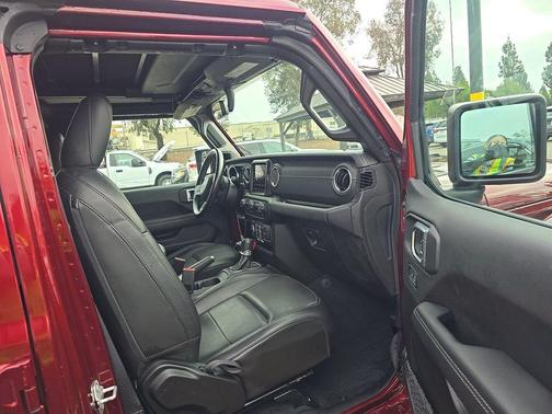 Snazzberry Pearlcoat 2022 Jeep Wrangler Unlimited 4xe Sahara