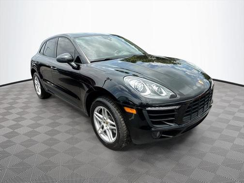 2017 Porsche Macan Base