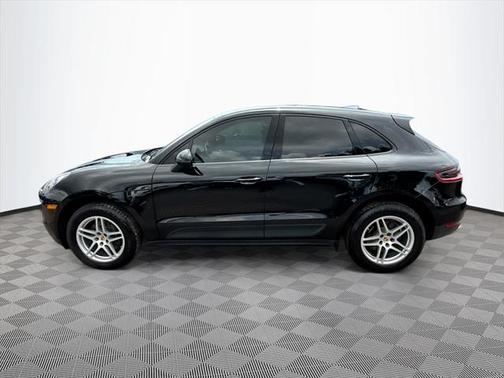 2017 Porsche Macan Base