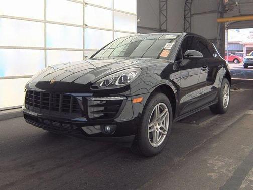 2017 Porsche Macan Base