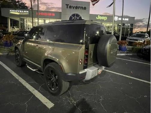 2022 Land Rover Defender 90 Standard