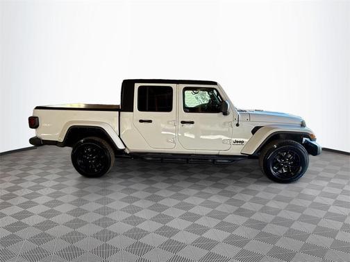 2022 Jeep Gladiator Sport S