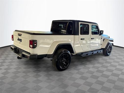 2022 Jeep Gladiator Sport S