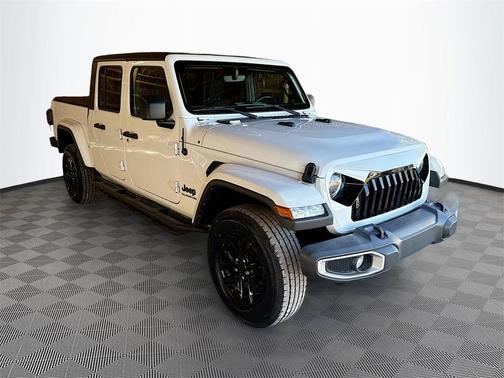 2022 Jeep Gladiator Sport S