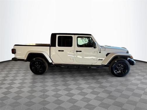 2022 Jeep Gladiator Sport S