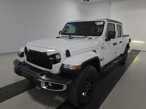 2022 Jeep Gladiator Sport S