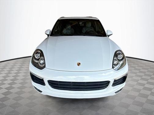 2017 Porsche Cayenne Platinum Edition