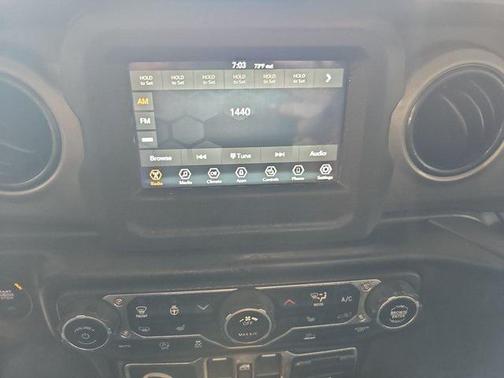 2022 Jeep Gladiator Sport S