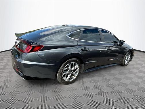 2022 Hyundai SONATA SEL