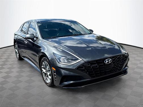 2022 Hyundai SONATA SEL