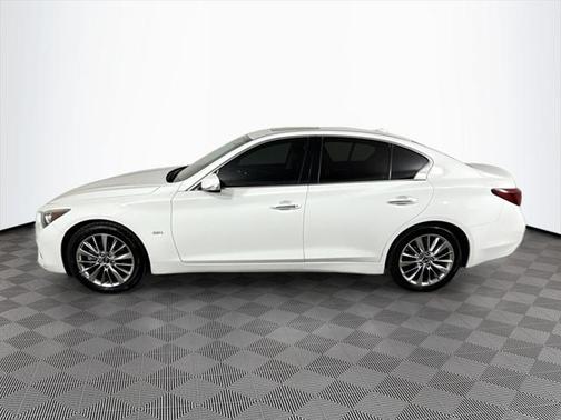 2018 INFINITI Q50 2.0t LUXE